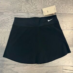 NWT Nike Pro Skirt Size Small